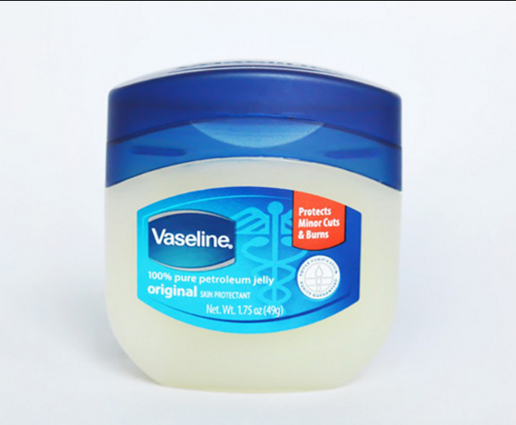 Công dụng và ưu điểm của dưỡng mi Vaseline