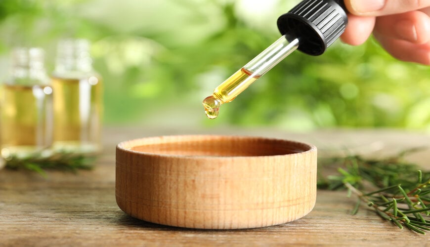 Tea Tree Oil Là Gì: Công Dụng, Thành Phần Và Cách Sử Dụng Trong Chăm Sóc Da