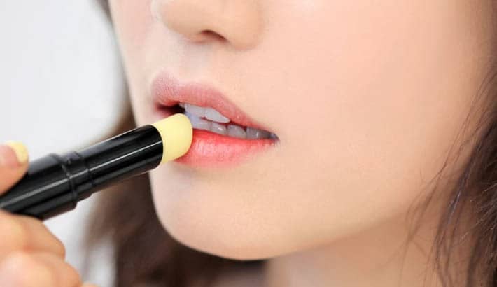 Lip Treatment Là Gì: Bí Quyết Dưỡng Ẩm Và Phục Hồi Môi Khô Nứt Nẻ